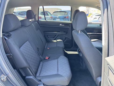Used 2018 Volkswagen Atlas S FWD image 32