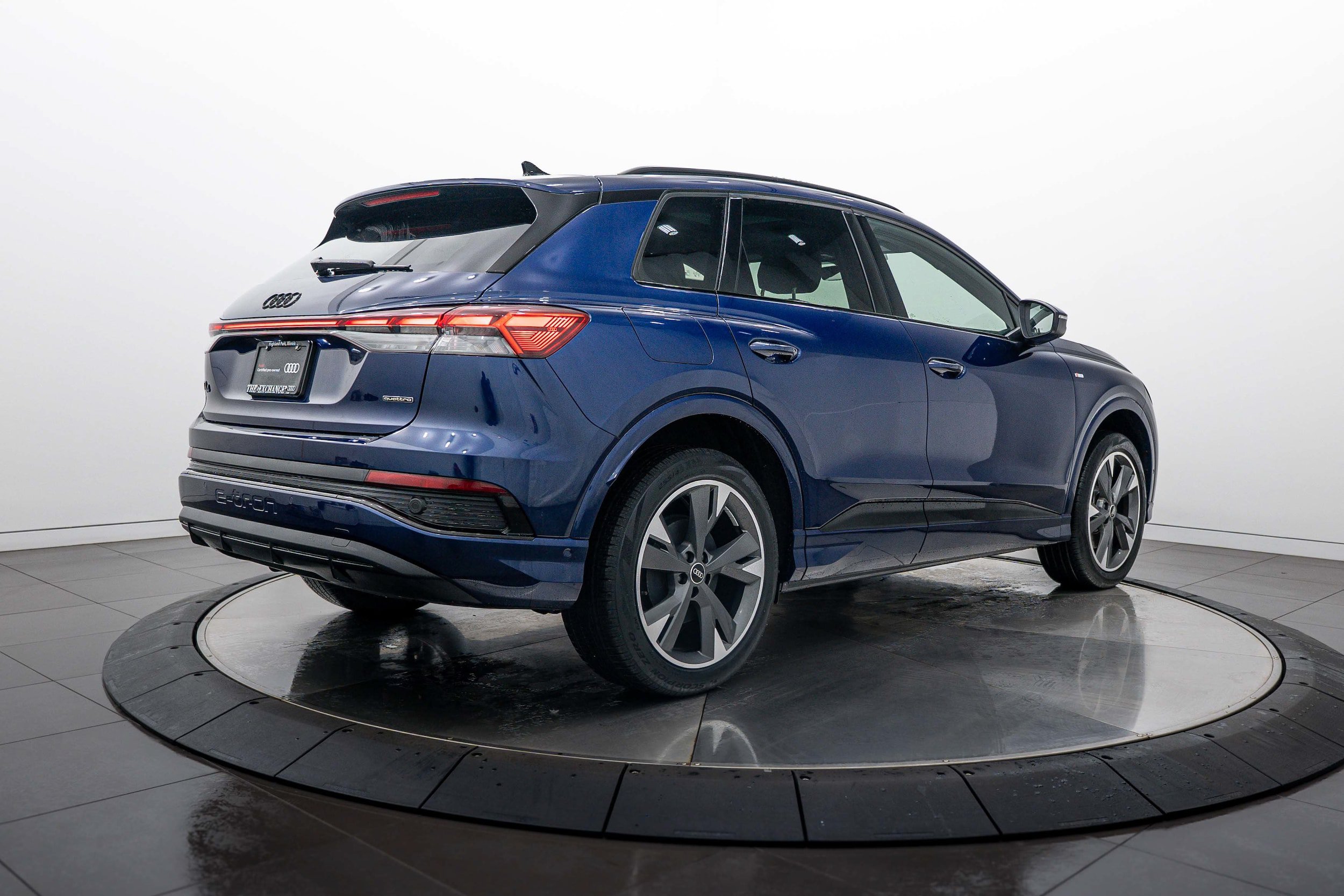 Certified 2024 Audi Q4 e-tron Premium Plus AWD/4WD image 4