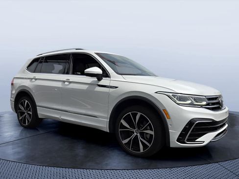 Used 2024 Volkswagen Tiguan SEL R-Line AWD/4WD image 1