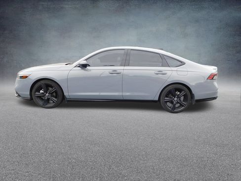 Used 2024 Honda Accord Sport image 6