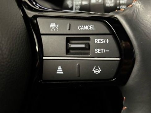 Used 2023 Honda HR-V Sport image 17