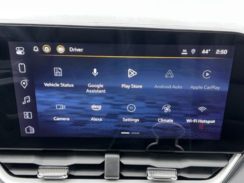 Used 2025 Chevrolet Equinox LT w/ Convenience Package II image 12