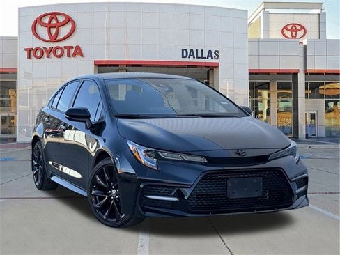 Used 2022 Toyota Corolla SE image 1