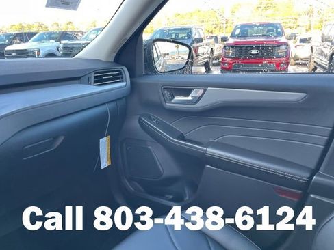 New 2026 Ford Escape Platinum w/ Premium Technology Package AWD/4WD image 19