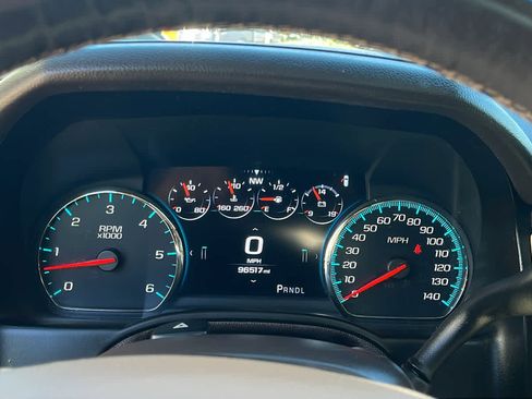 Used 2018 GMC Yukon Denali w/ Denali Ultimate Package AWD/4WD image 14
