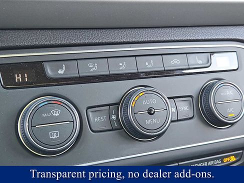 Used 2021 Volkswagen Atlas SE w/ Panoramic Sunroof Package image 30