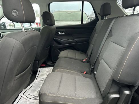 Used 2021 Chevrolet Traverse LS AWD/4WD image 25