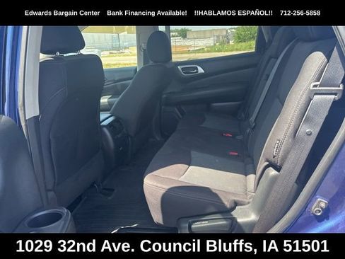 Used 2019 Nissan Pathfinder SV w/ SV Tech Package AWD/4WD image 11