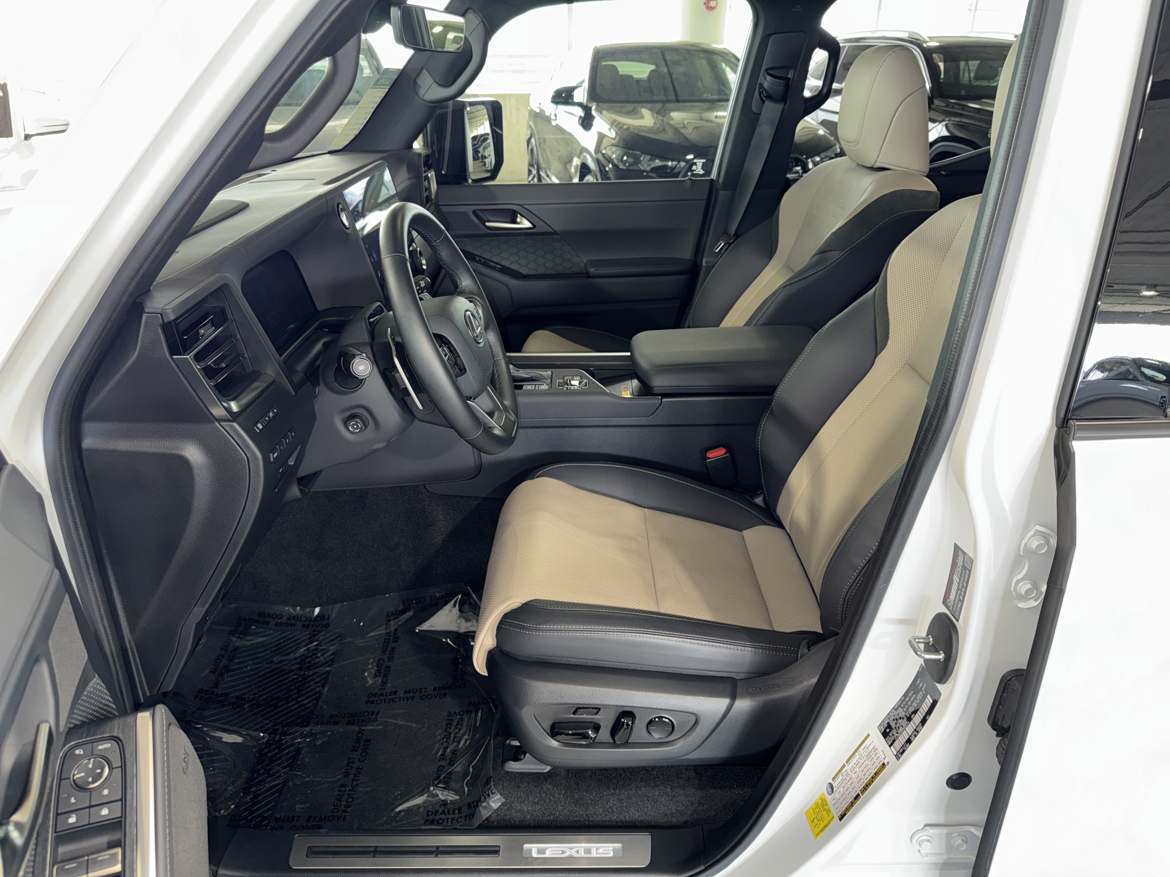 Used 2024 Lexus GX 550 AWD/4WD image 19