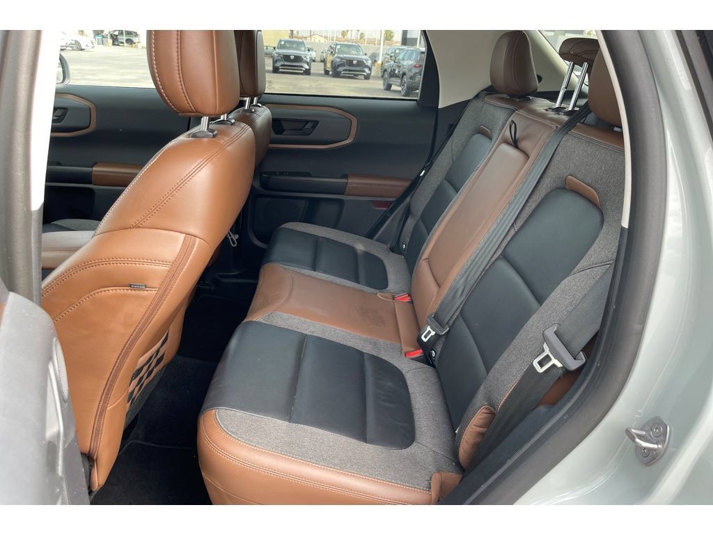 Used 2023 Ford Bronco Sport Outer Banks w/ Tech Package AWD/4WD image 15