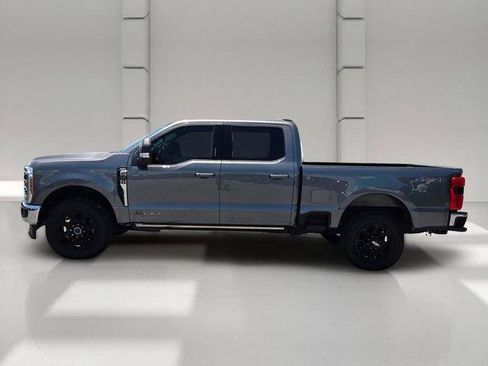 Used 2023 Ford F250 Lariat AWD/4WD image 2