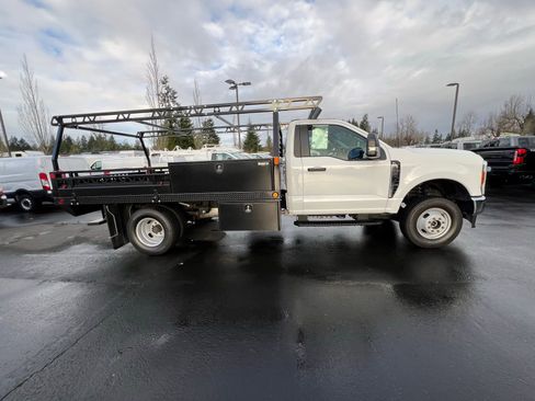 Used 2024 Ford F350 XL w/ Snow Plow Prep Package image 4