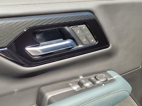 New 2026 GMC Yukon XL AT4 AWD/4WD image 23