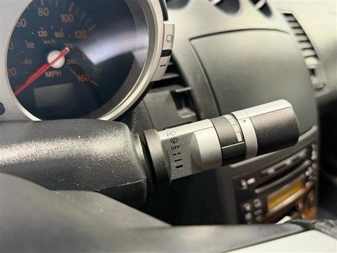 Used 2004 Nissan 350Z Touring RWD image 18