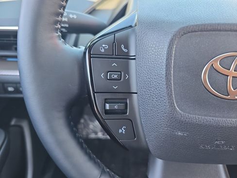 Certified 2025 Toyota Prius XLE image 21