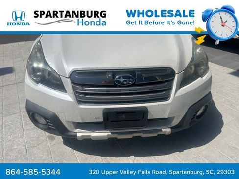 Used 2013 Subaru Outback 2.5i Limited AWD/4WD image 5