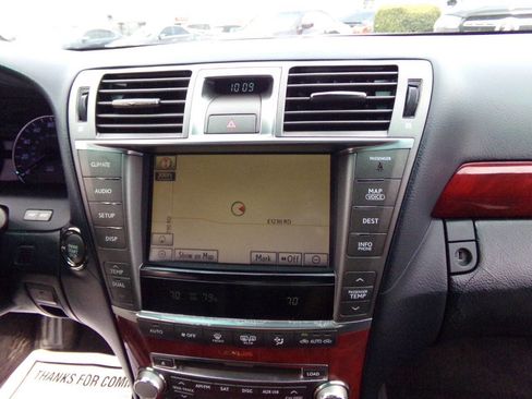 Used 2010 Lexus LS 460 AWD image 31