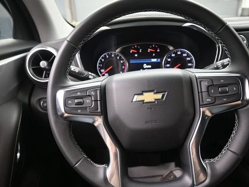 Used 2024 Chevrolet Blazer LT w/ LPO, Black Grille Bar Package FWD image 8