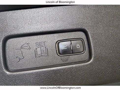 Used 2021 Lincoln Aviator Reserve w/ Equipment Group 210A AWD/4WD image 30