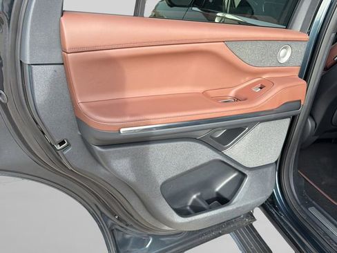 New 2026 Lincoln Navigator Reserve image 11