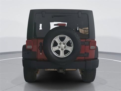 Used 2012 Jeep Wrangler Unlimited Sport image 4