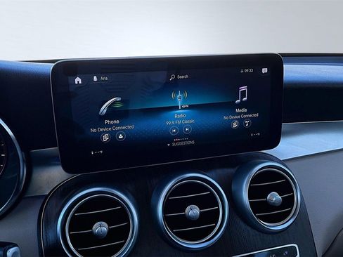 Used 2022 Mercedes-Benz GLC 300 4MATIC image 9