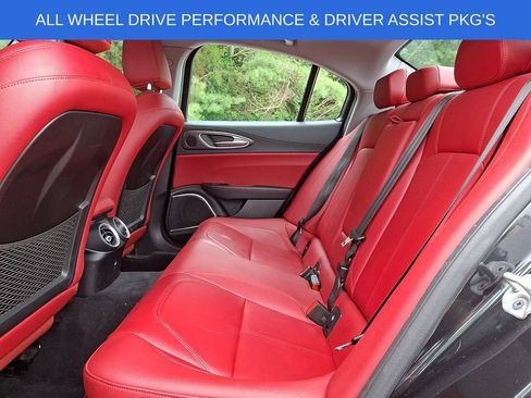 Used 2021 Alfa Romeo Giulia Ti w/ Nero Edizione AWD/4WD image 10