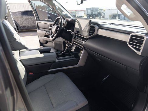 Used 2024 Toyota Sequoia Limited AWD/4WD image 24