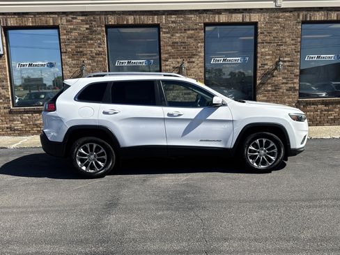 Used 2020 Jeep Cherokee Latitude Plus w/ Cold Weather Group AWD/4WD image 6