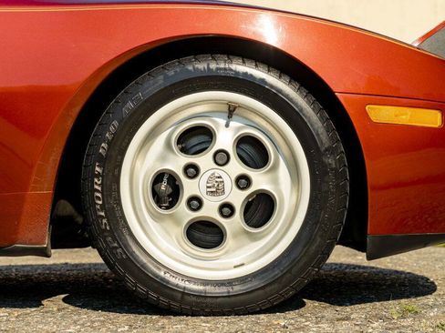 Used 1986 Porsche 944 Turbo image 42