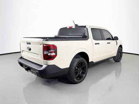 Used 2025 Ford Maverick XLT w/ Black Appearance Package image 7