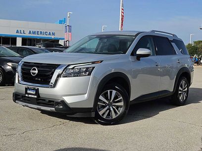 Used 2025 Nissan Pathfinder SL