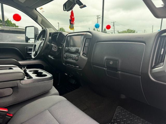 Used 2018 Chevrolet Silverado 2500 LT AWD/4WD image 18