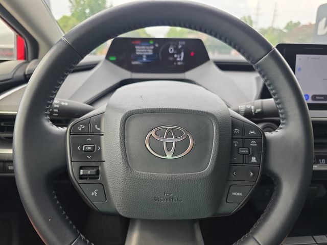Used 2025 Toyota Prius LE FWD image 18