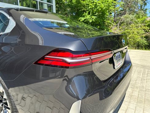 New 2026 BMW 530i RWD image 36