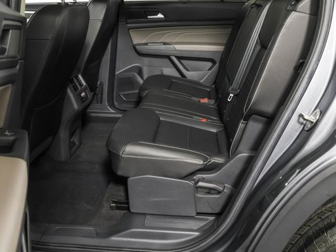 Used 2023 Volkswagen Atlas SE w/ Black Wheel Package AWD/4WD image 35