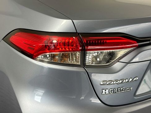 Used 2023 Toyota Corolla LE FWD image 35