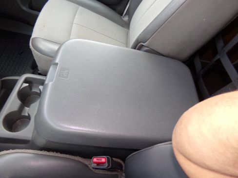 Used 2016 Nissan NV 2500 SL w/ Technology Package image 47