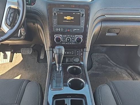 Used 2017 Chevrolet Traverse LT FWD image 15