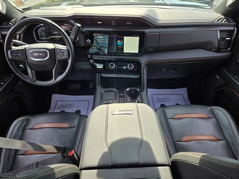 Used 2024 GMC Sierra 2500 AT4 w/ AT4 Premium Plus Package AWD/4WD image 16