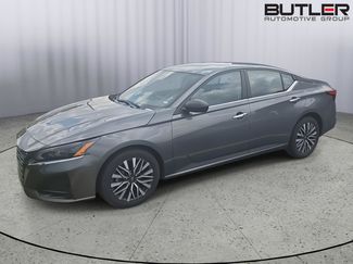 Used 2025 Nissan Altima 2.5 SV FWD video 1