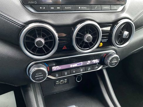 Used 2021 Nissan Sentra SV image 19