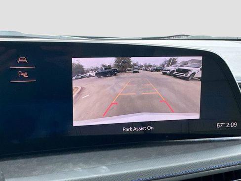 Used 2024 Cadillac XT4 Sport AWD/4WD image 13