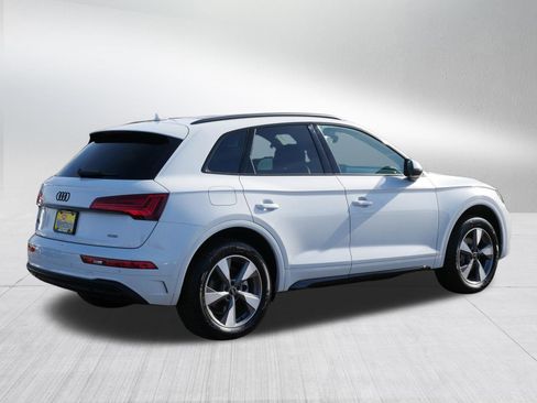 Used 2025 Audi Q5 2.0T Premium w/ Convenience Plus Package image 7