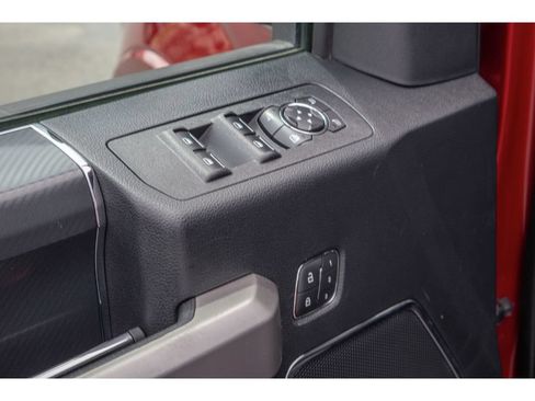 Used 2019 Ford F150 Lariat w/ Equipment Group 502A Luxury AWD/4WD image 19