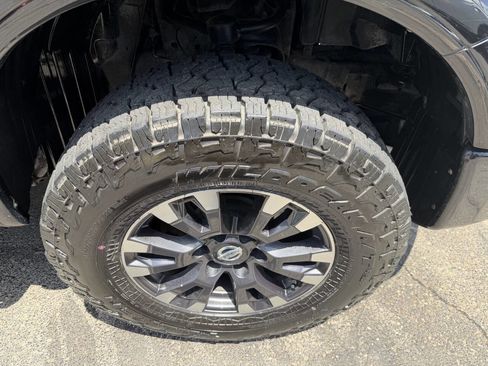 Used 2018 Nissan Titan PRO-4X AWD/4WD image 5