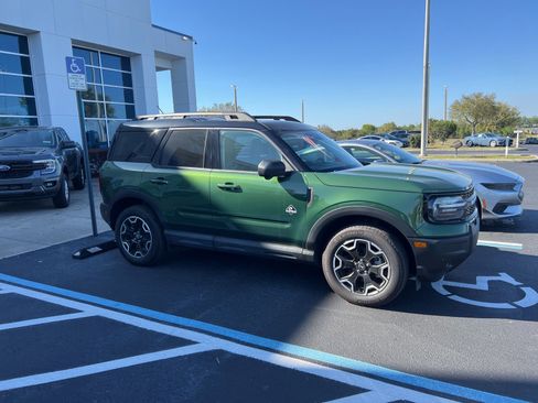 Used 2025 Ford Bronco Sport Outer Banks w/ Outer Banks Tech Package+ image 3