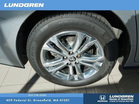 Used 2022 Toyota Sienna XSE w/ XSE Plus Package AWD/4WD image 28