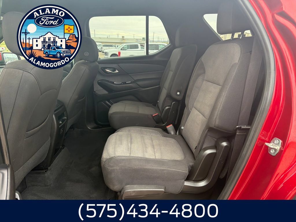 Used 2023 Chevrolet Traverse LT AWD/4WD image 23