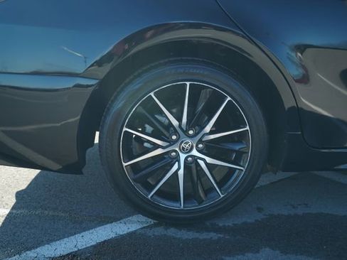 Used 2024 Toyota Camry SE image 40